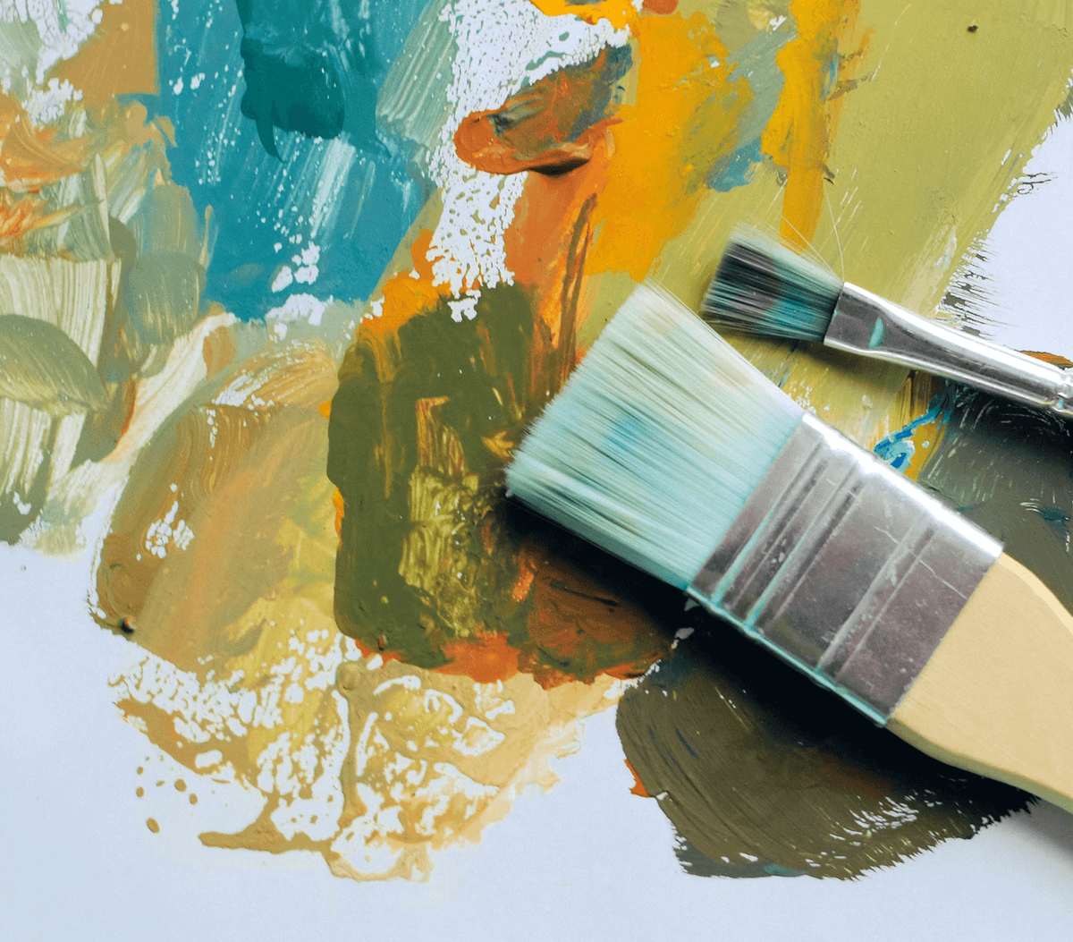 CHOOSING THE RIGHT BRUSH AND HOW IT SHAPES YOUR PAINTING STYLE EACH TIME